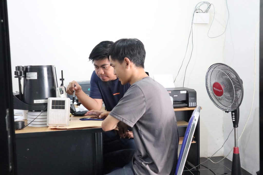 Sistem Informasi Isi Kuota Otomatis Untuk Alat IOT