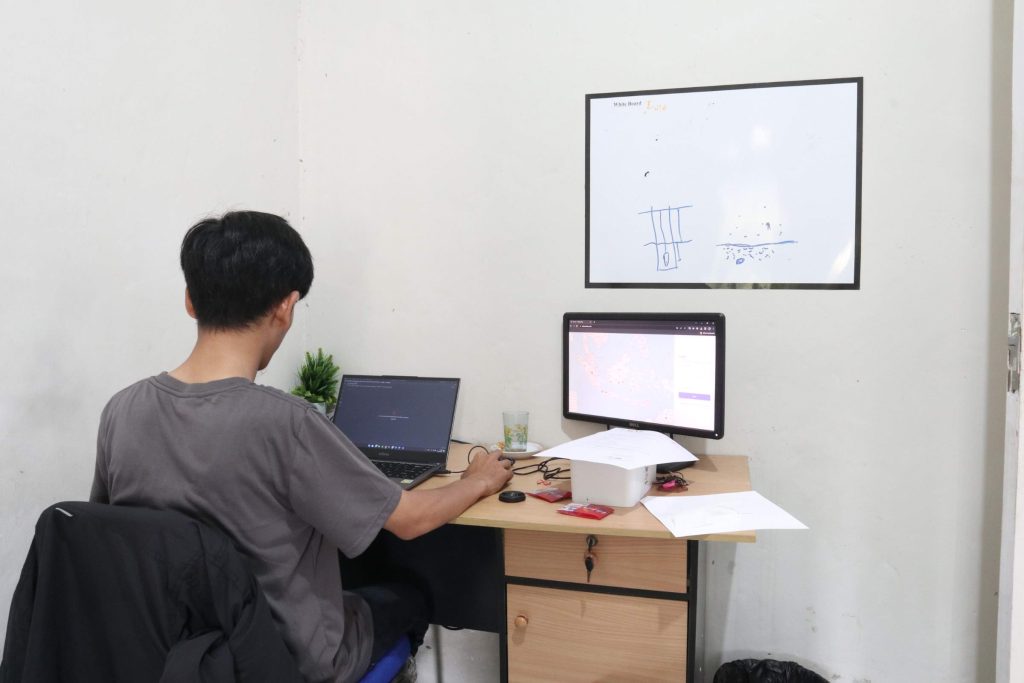 Postingan Pertama